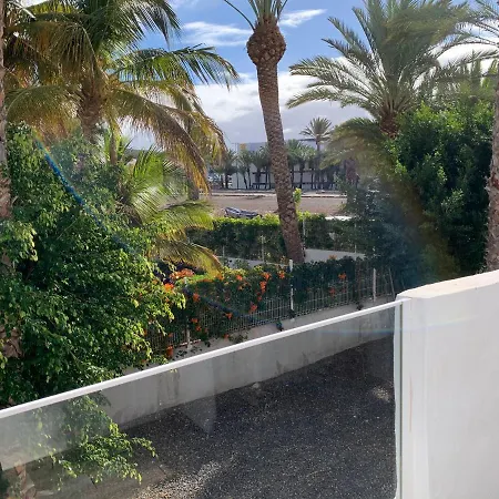 Beach Deluxe Apartment